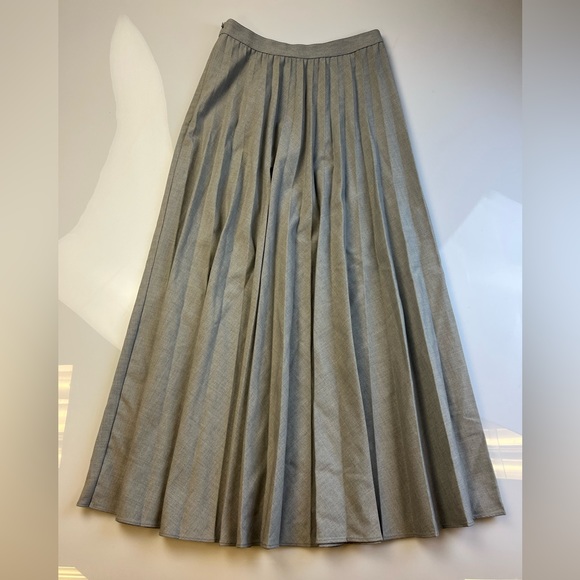 Uniqlo skirt size xs r60-2 - Picture 1 of 3